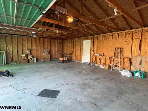 735 1st Ave, Bayard, NE 69334