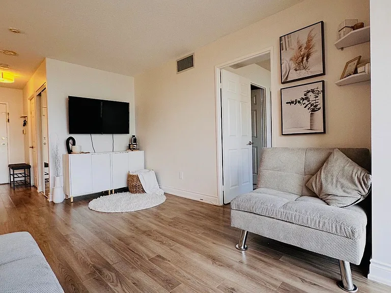 265 Enfield Pl #1801 — Photo 13