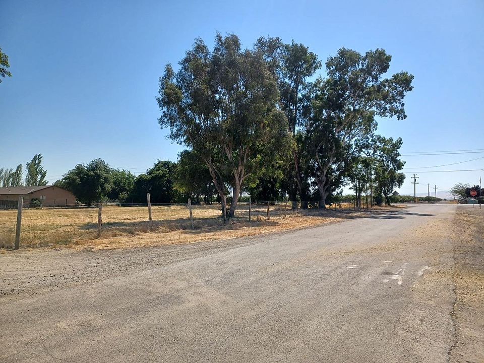 2nd image of 13638 Volta Rd