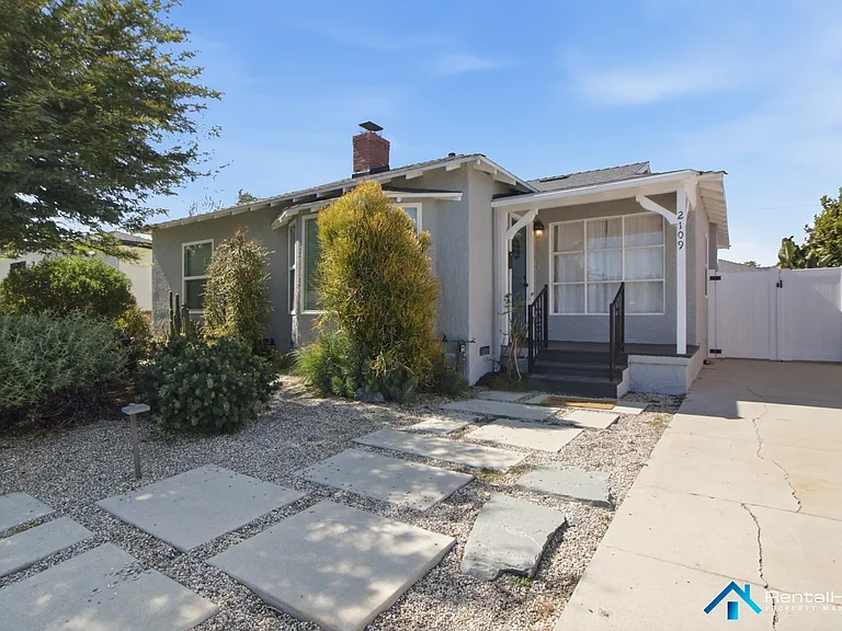 2109 W Monterey Ave — Photo 22
