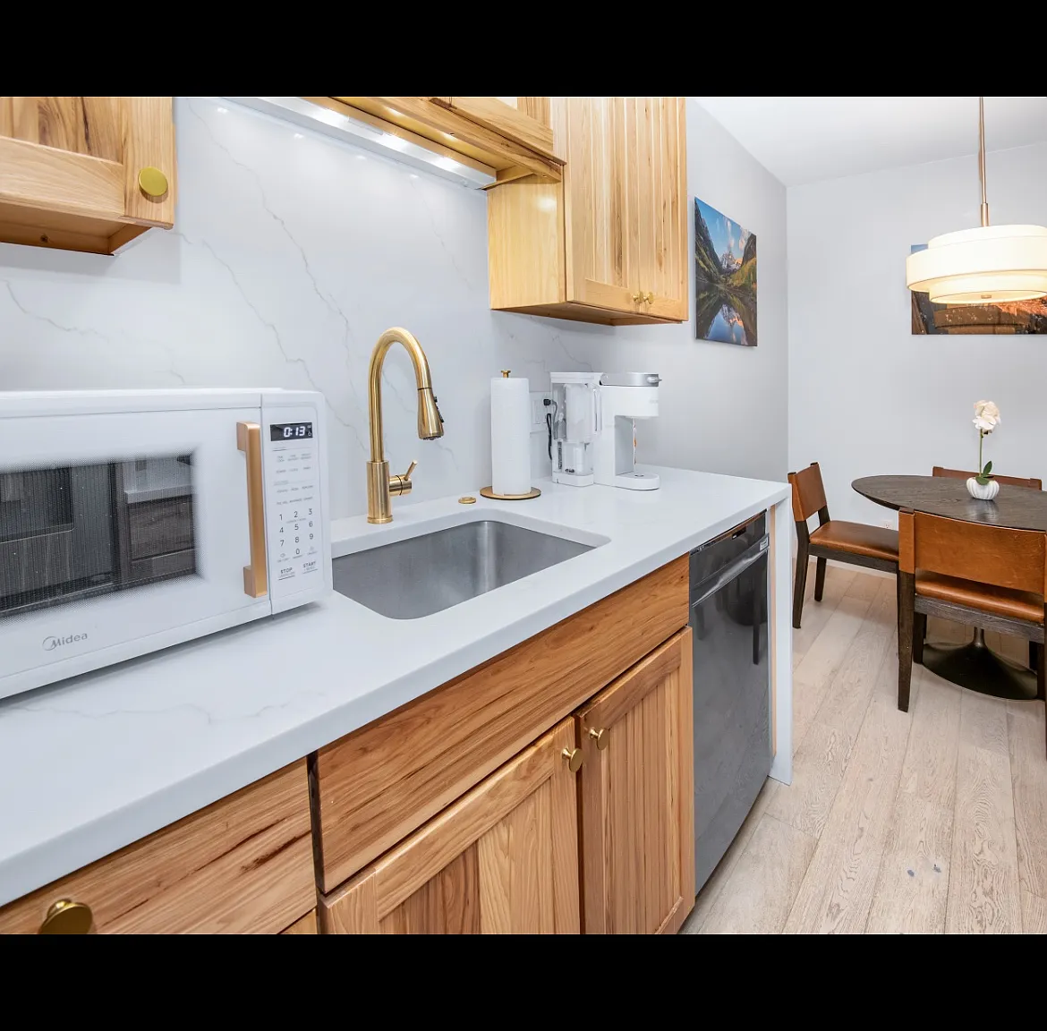 2 bed, 768 sqft, $6,000 — Photo 4