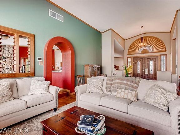 5th image of 2916 Broken Willow Cir