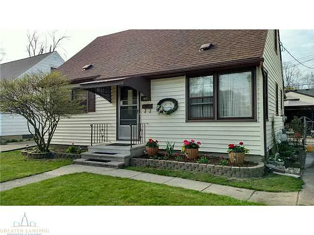 835 E Greenlawn Ave photo 1
