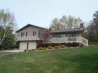 6838 Country Beautiful Ln, Stevens Point, WI 54482