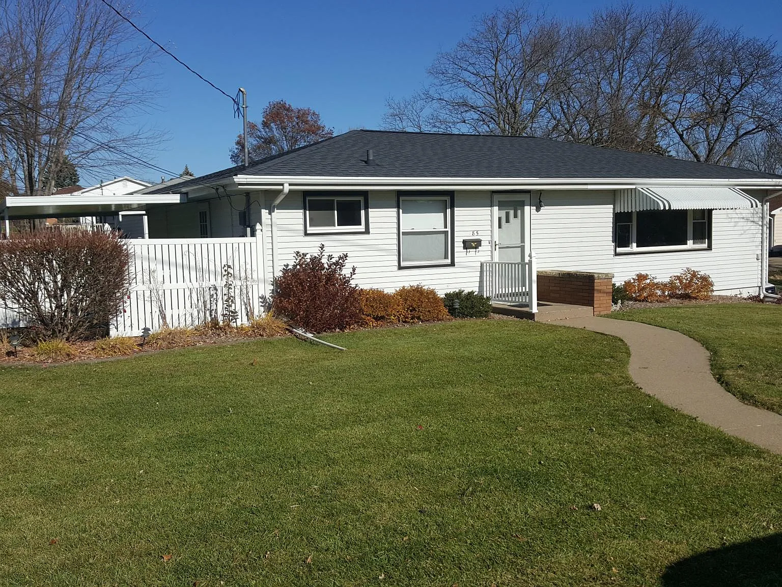 3 bed, 1894 sqft, $1,650 — Photo 1