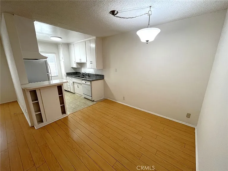 1933 Pelham Ave #3 — Photo 8