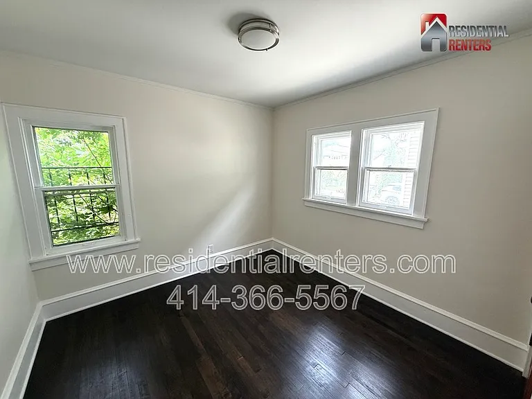 3031 N 60th St #LOWER — Photo 7