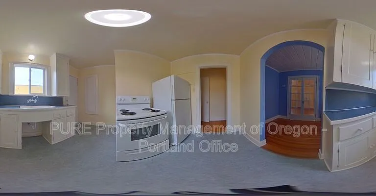 2411 SE Madison St — Photo 4