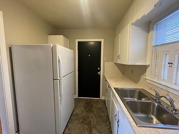 5th image of 1741 Andover Ct