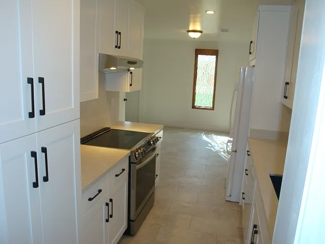 851 Standish Rd — Photo 11