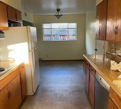 3rd image of 2370 La Mirada Dr