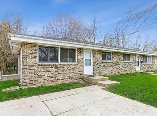 425 E Watrous Ave, Des Moines, IA 50315