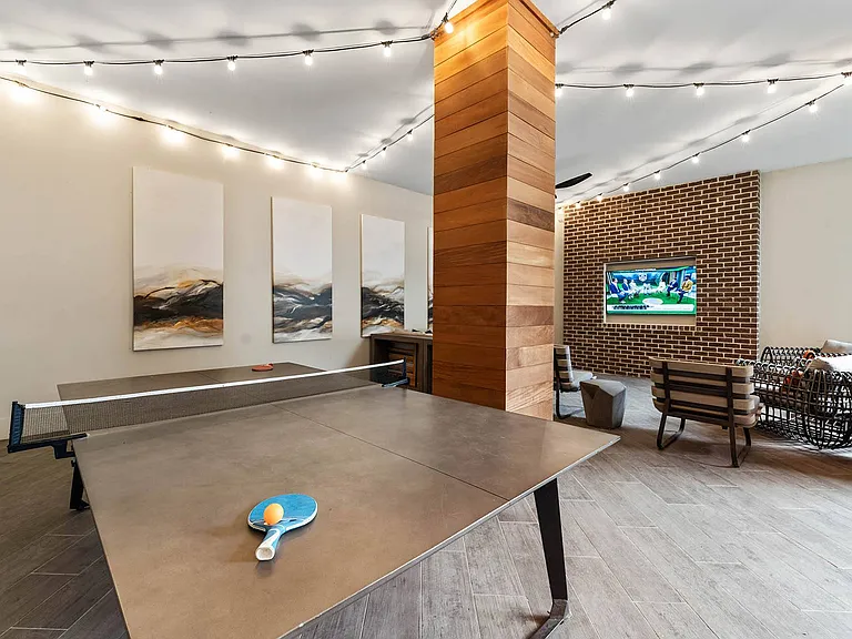 Knox at Metrocenter Apartments — Photo 14