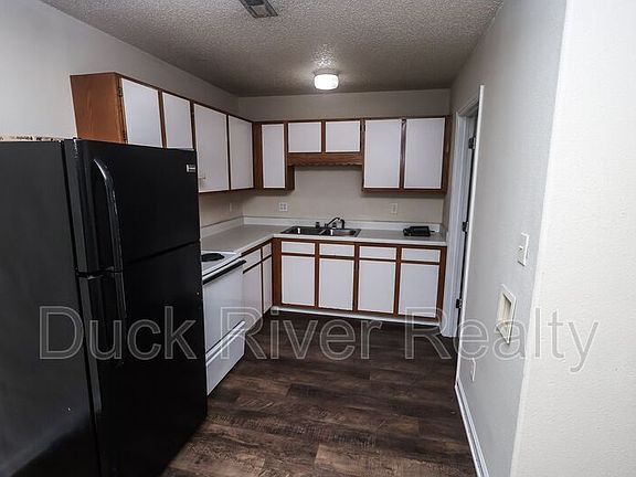 3rd image of 1109A E End St