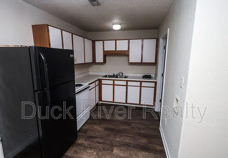 1109A E End St — Photo 3