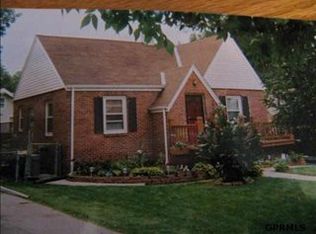 2541 Read St, Omaha, NE 68112