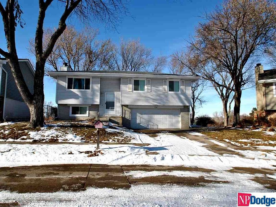 1st image of 6130 N 116th Cir