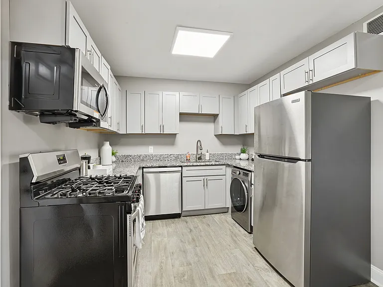 The Kensington — Photo 1