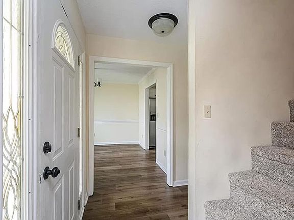 5th image of 143 Caymen Ct