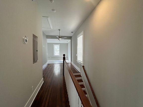 3rd image of 213 W 39th St #B