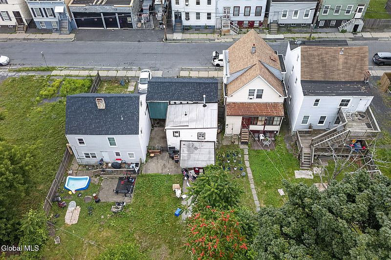 2nd image of 363 Elk Street