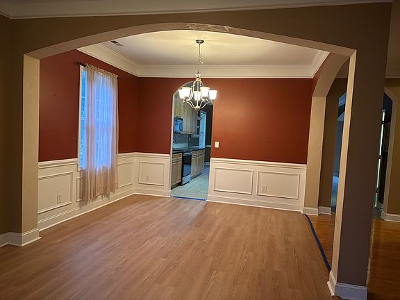 3rd image of 124 Morrocroft Ln