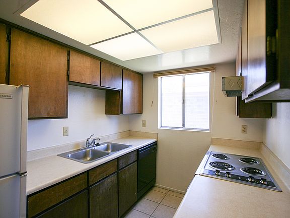 2nd image of 2013 N Hunt Cir APT 104