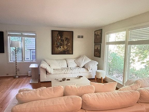 5th image of 333 108th Ave SE