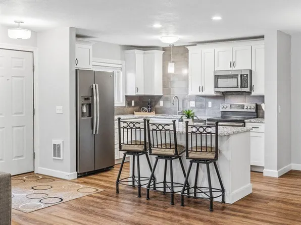 320 Ford Rd Unit 3, Saint Louis Park, MN 55426