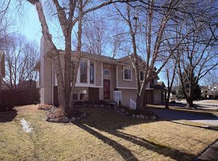 16719 Riggs St, Omaha, NE 68135