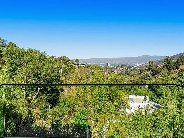 7317 Caverna Dr — Photo 44