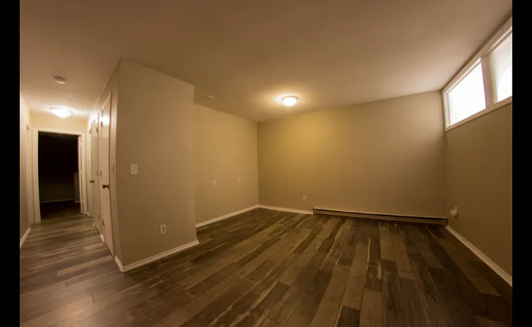 630 S Sherwood St #11 — Photo 7