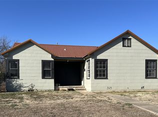 917 E St NW, Ardmore, OK 73401