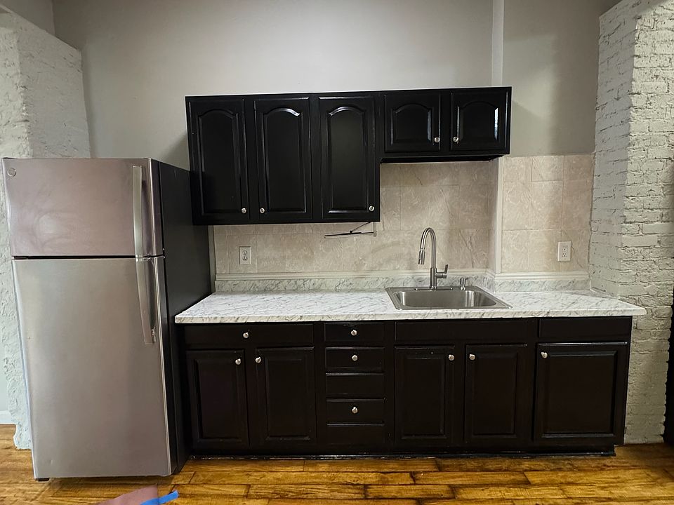 1st image of 584 W Boylston St #1-R