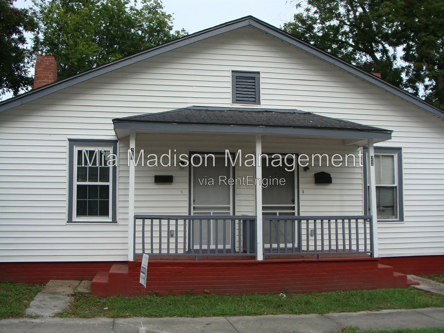 2 bed, 1.0 bath, 954 sqft, $1,175 — Photo 1