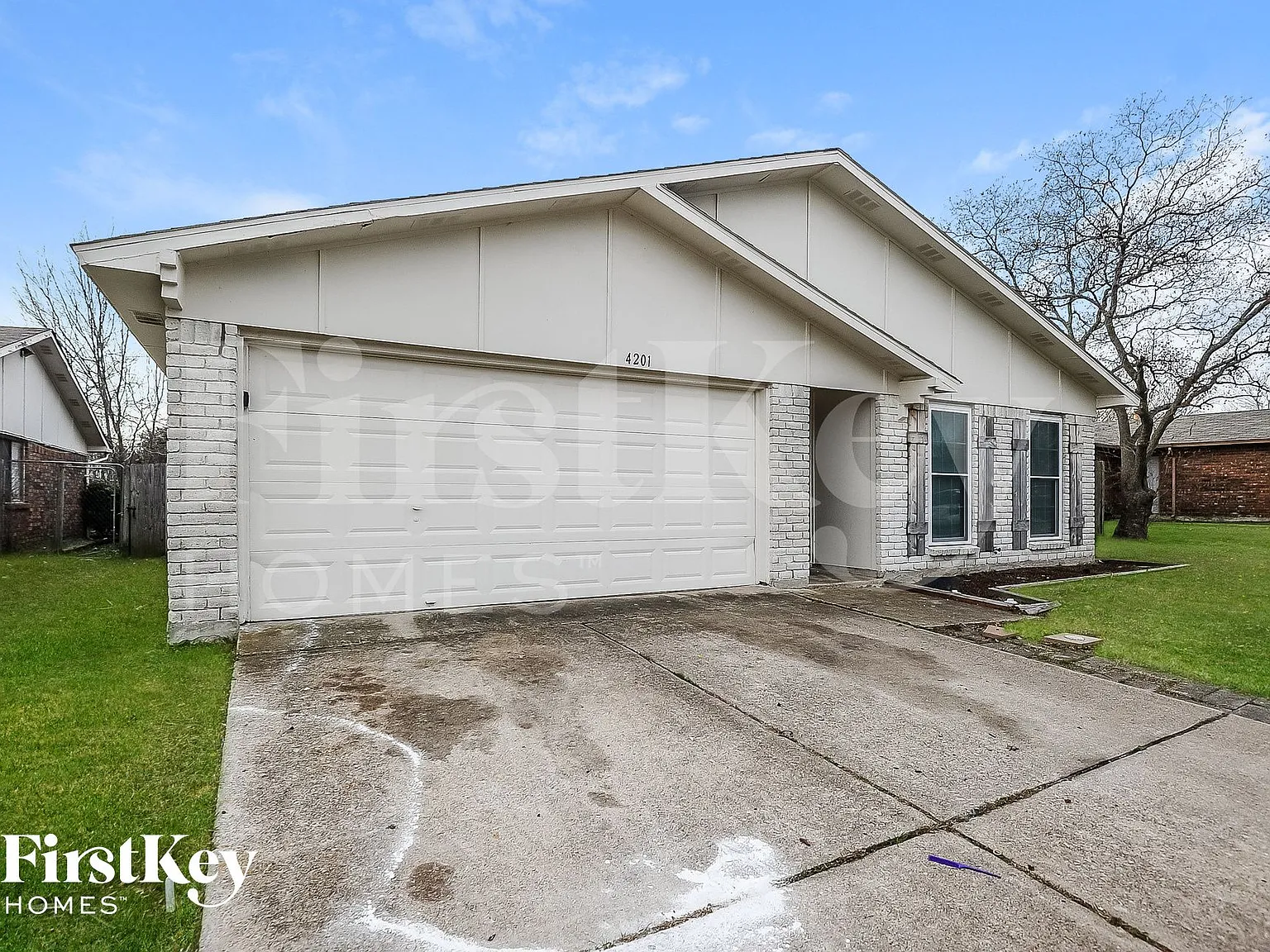 3 bed, 2.0 bath, 1447 sqft, $1,930 — Photo 2