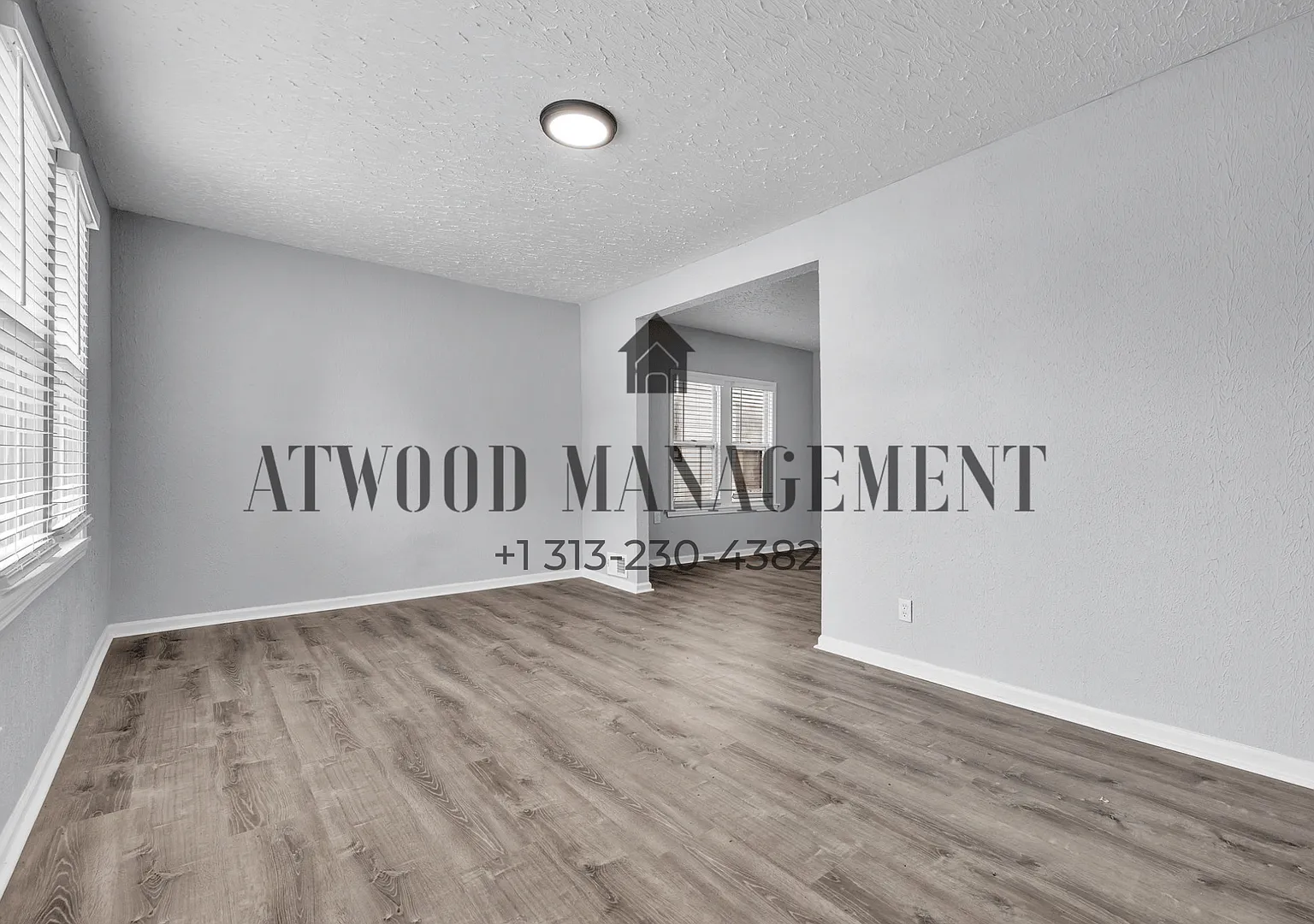 This beautifully updated 3-bedroom, 1.5-bath single-family home is ready for move-in! — Photo 3