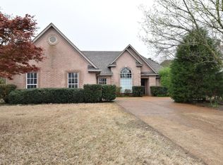9091 Plantation Lakes Dr, Olive Branch, MS 38654