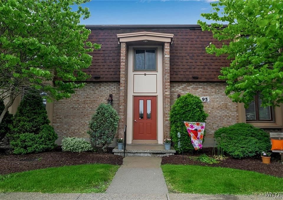 1st image of 95 Greenwich Dr APT 1