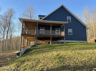456 Laxton Cemetery Rd, Oneida, TN 37841