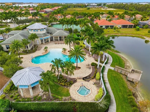 4229 Bloomfield St, Fort Myers, FL 33916