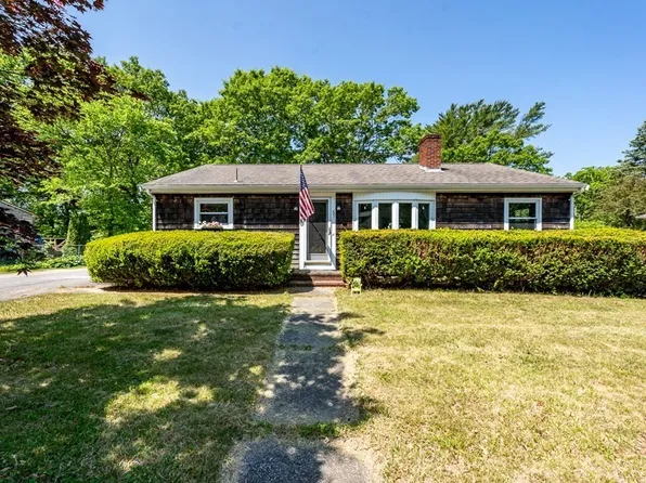 59 Seven Hills Rd, Plymouth, MA 02360