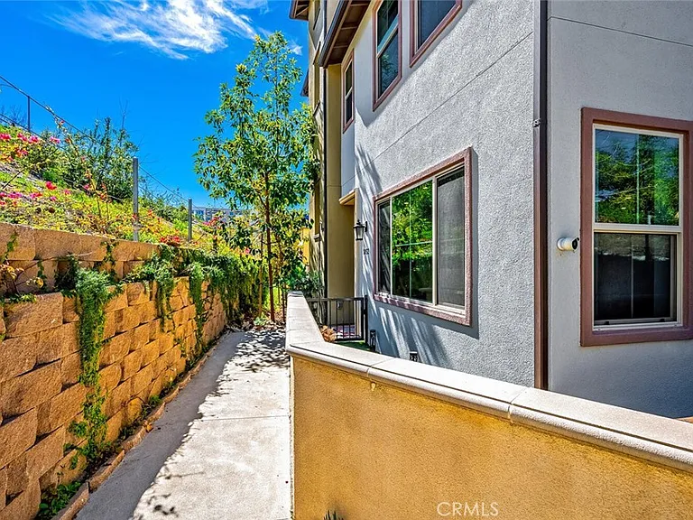 1852 Red Willow Way — Photo 45