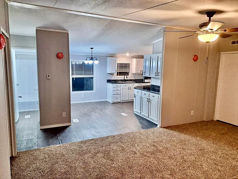 16414 Trenda Ct — Photo 2
