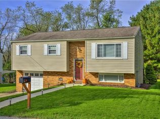 2913 Victory Rd, Allison Park, PA 15101