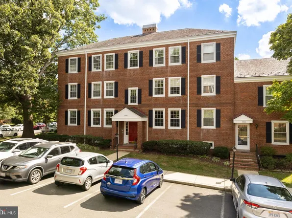 2888 S Buchanan St APT A1, Arlington, VA 22206