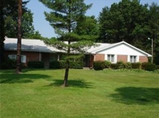 326 Warner Rd, Hubbard, OH 44425