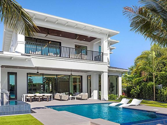2nd image of 1142 Harbor Drive