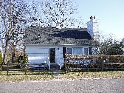 1st image of 9 Church Ln
