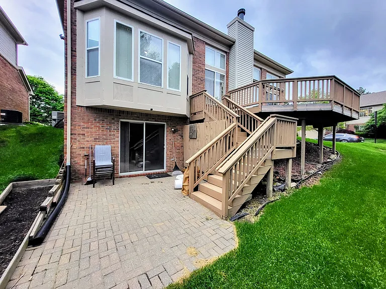 3067 Silverbrook Dr — Photo 21